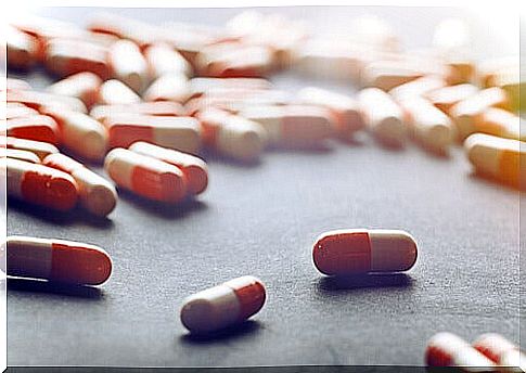 some drugs can cause liver poisoning