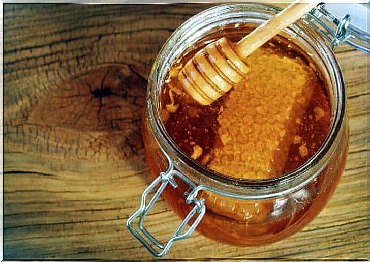 You can tighten the pores by applying honey to the skin