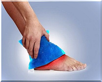 Application of cold to relieve pain from anterior ankle impingement syndrome