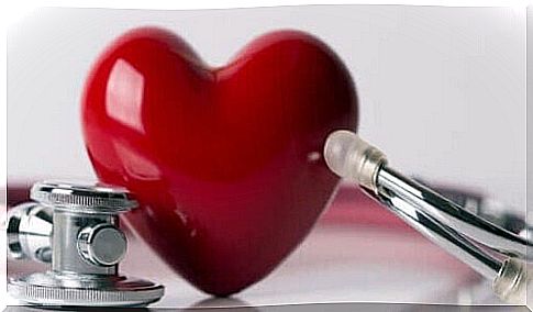 A heart and a stethoscope