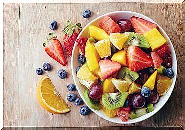 A plate of fruit