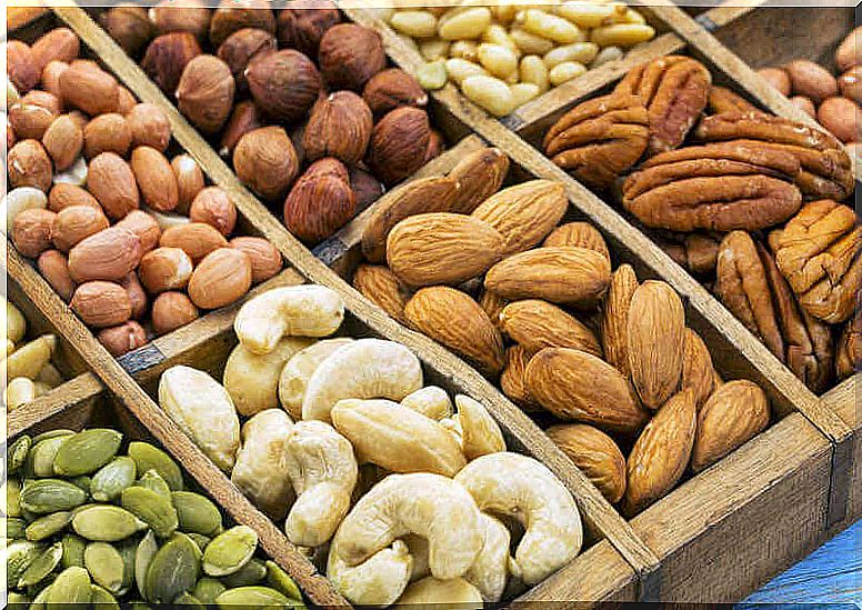 stuffing for turkey with nuts with dried fruits.