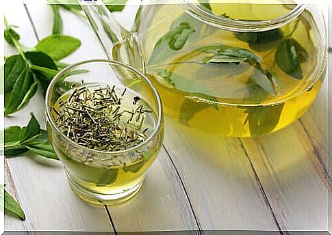 Green tea against eyelash loss.