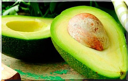 signs of vitamin deficiency, consuming avocado