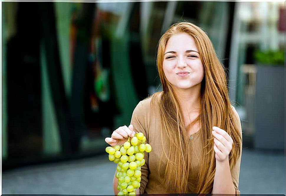 eating grapes during pregnancy